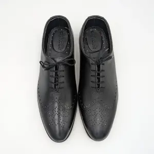 Black Plain Oxford